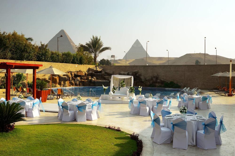Le Meridien Pyramids Hotel & Spa Giza Exterior foto