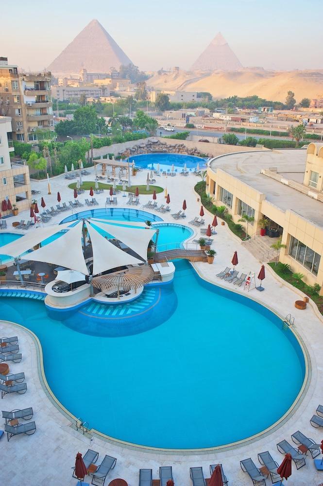 Le Meridien Pyramids Hotel & Spa Giza Exterior foto